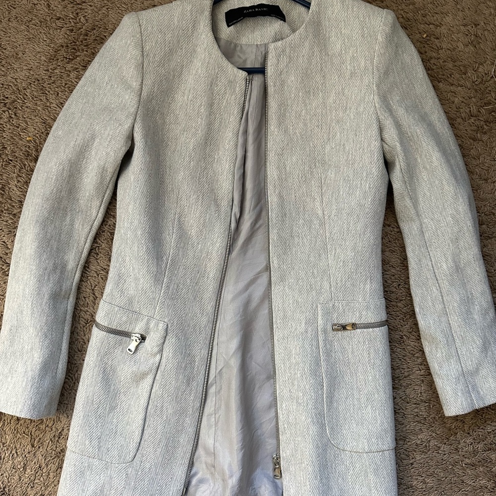 Zara Basic Blazer Size Small Light Grey - image 4